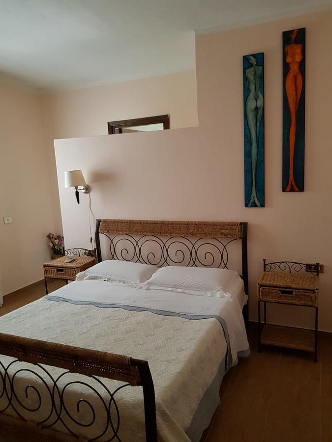 Bed And Breakfast Da Gigi E Antonella Porto Rotondo Exterior photo