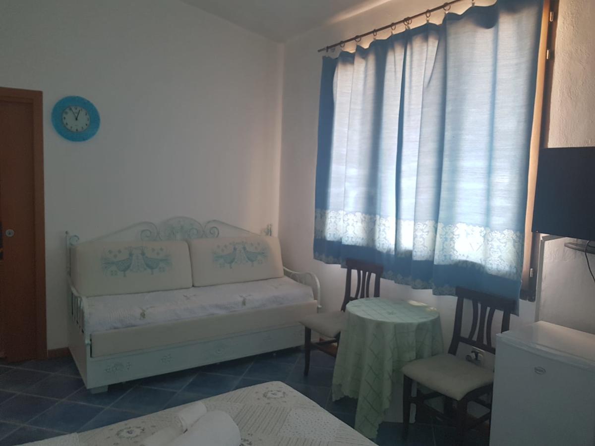 Bed And Breakfast Da Gigi E Antonella Porto Rotondo Exterior photo
